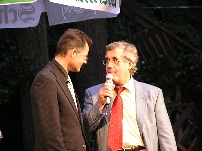 Norbert Radermacher, Präsident Bund Deutscher Amateurtheater (rechts) und Rainer Kurze, Erster Vorsitzender Naturtheater Reutlingen