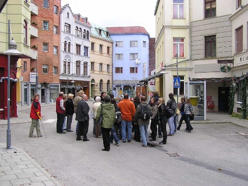 https://www.naturtheater-reutlingen.de/content/igal/k-04_marienhof_01-4ULU9M-L-32384.jpg