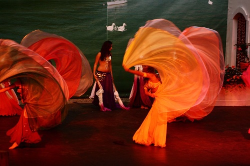 https://www.naturtheater-reutlingen.de/content/igal/k-2011_07_tanzfestival_6805-WLE8UZ-L-5824.jpg