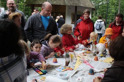 https://www.naturtheater-reutlingen.de/content/igal/k-bastelecke_0704-ACECZQ-L-27726.jpg