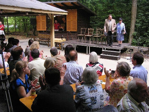 https://www.naturtheater-reutlingen.de/content/igal/k-fruehschoppen_29-06-2008_496-7DH7PN-L-32535.jpg